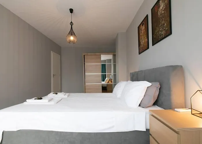 Stunning Acropolis View Modern Design House 2Bd