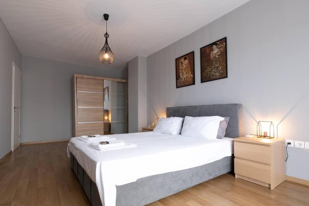 Stunning Acropolis View Modern Design House 2bd *